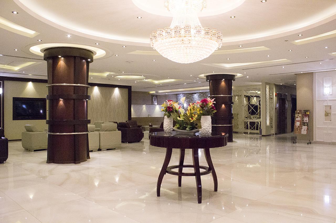 Merfal Royal New Riaad Buitenkant foto